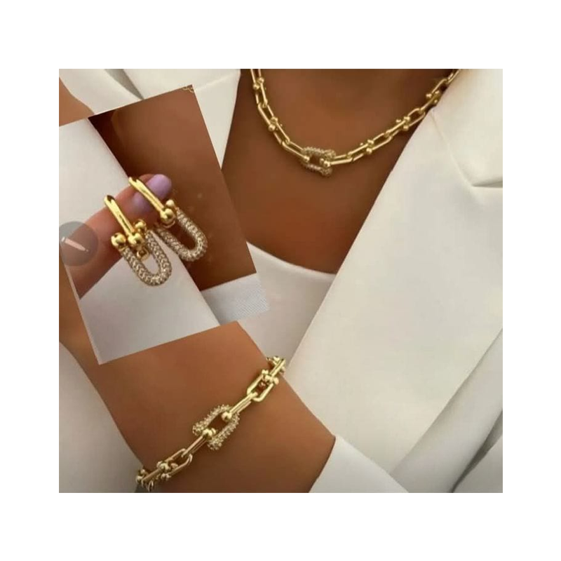 Chain-Link Jewelry Set – Horseshoe Accents