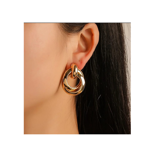 Interlocking Knot Earrings - Three-Dimensional Look